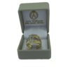 ANILLO DE HOMBRE EN FORMA DE CRISTO EN TRES OROS DE 18 KTES - Imagen 2