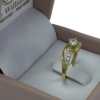 ANILLO SOLITARIO EN ORO DE 18 KTES. CON ARO CRUZADO - Imagen 4
