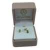TOPOS SOLITARIO CON ESMERALDA RECTANGULAR EN ORO DE 18 KTES. - Imagen 3