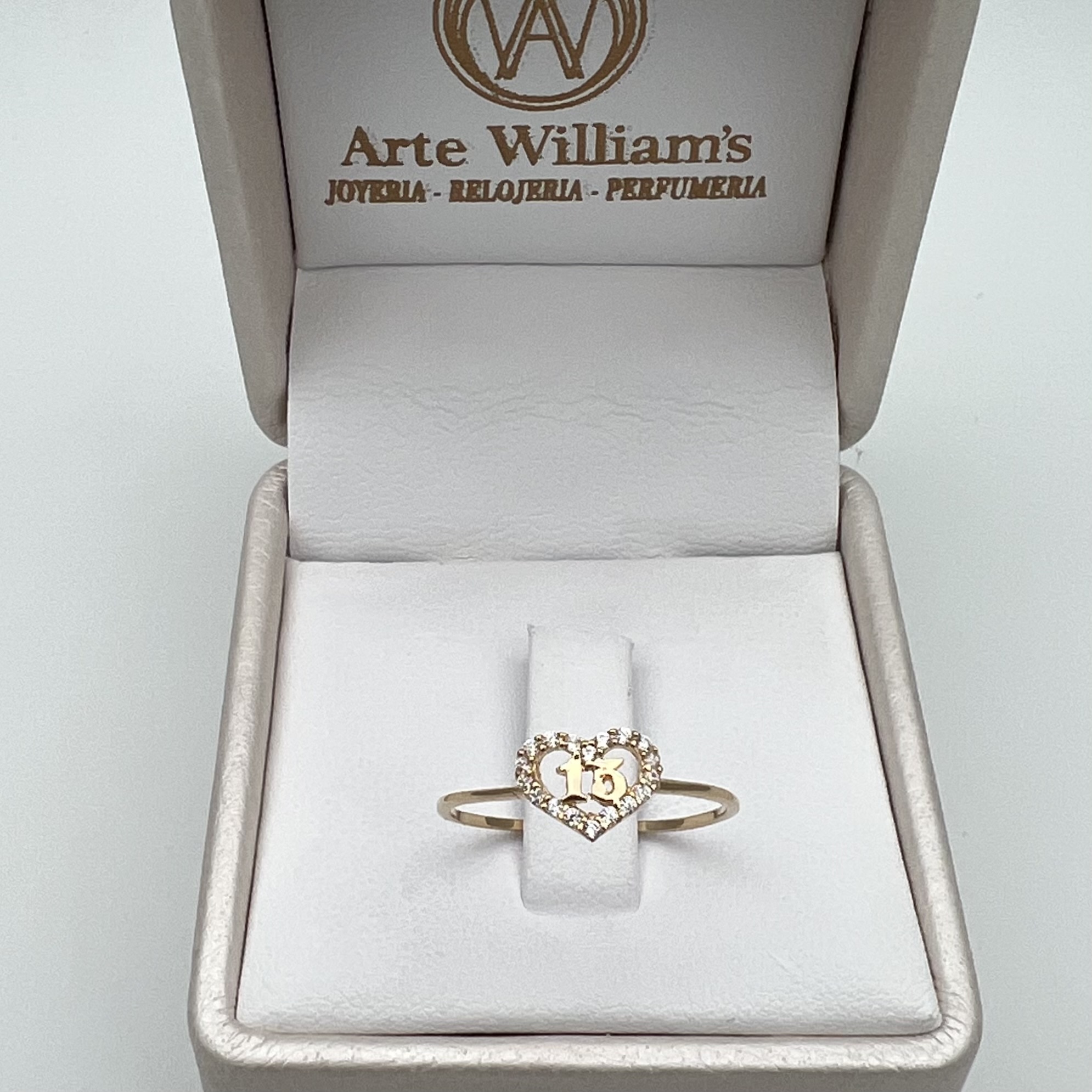 ANILLO CORAZÓN 15 AÑOS EN ORO