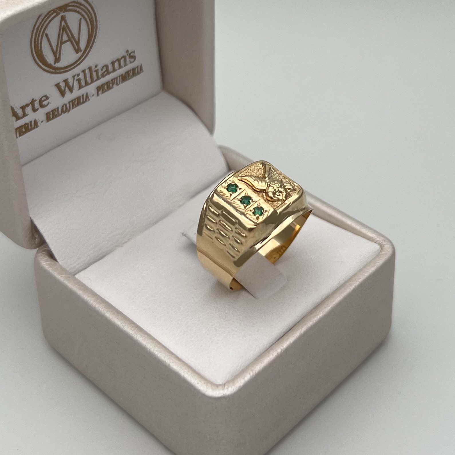 ANILLO SELLO ÁGUILA EN ORO DE 18K