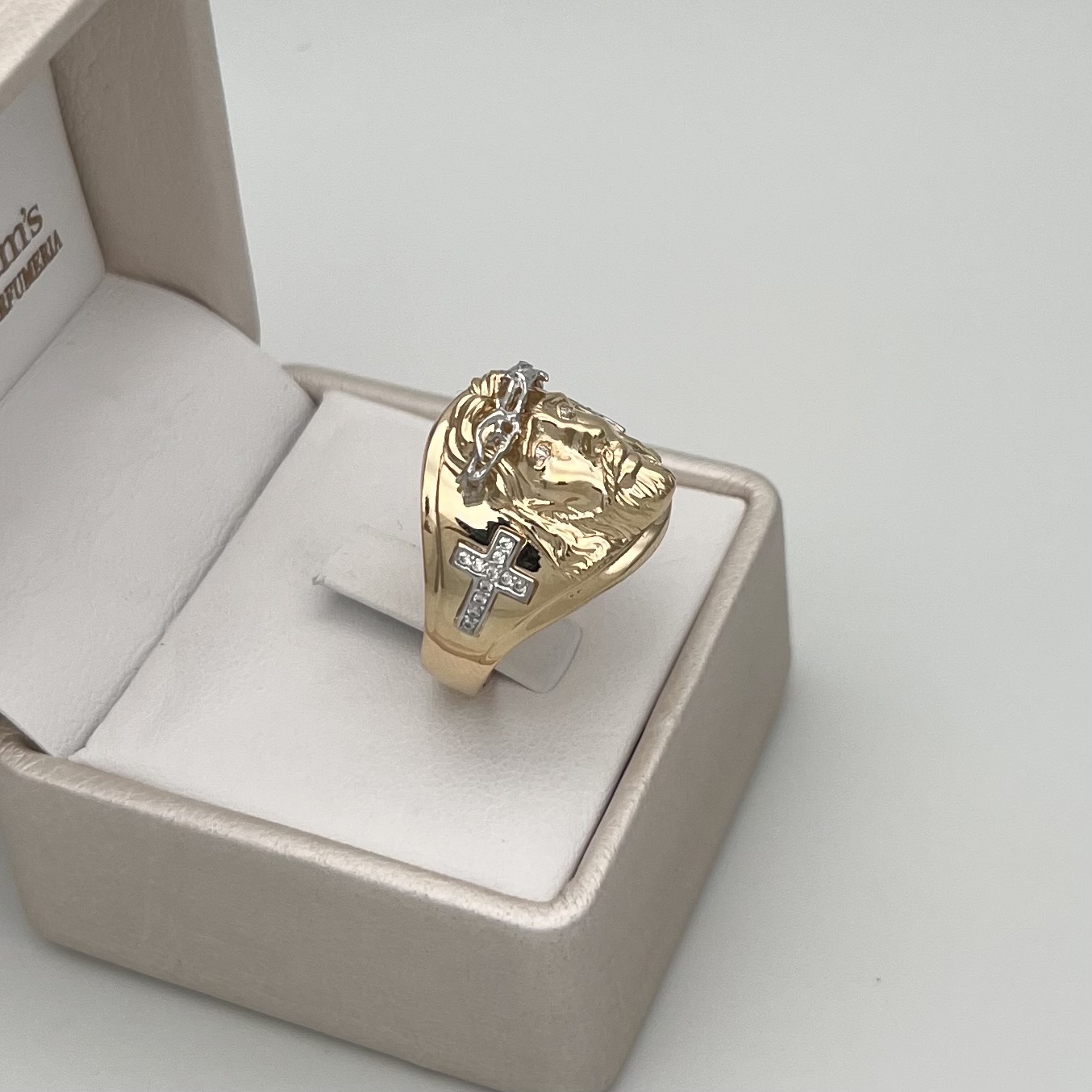 ANILLO CRISTO EN DOS OROS DE 18K