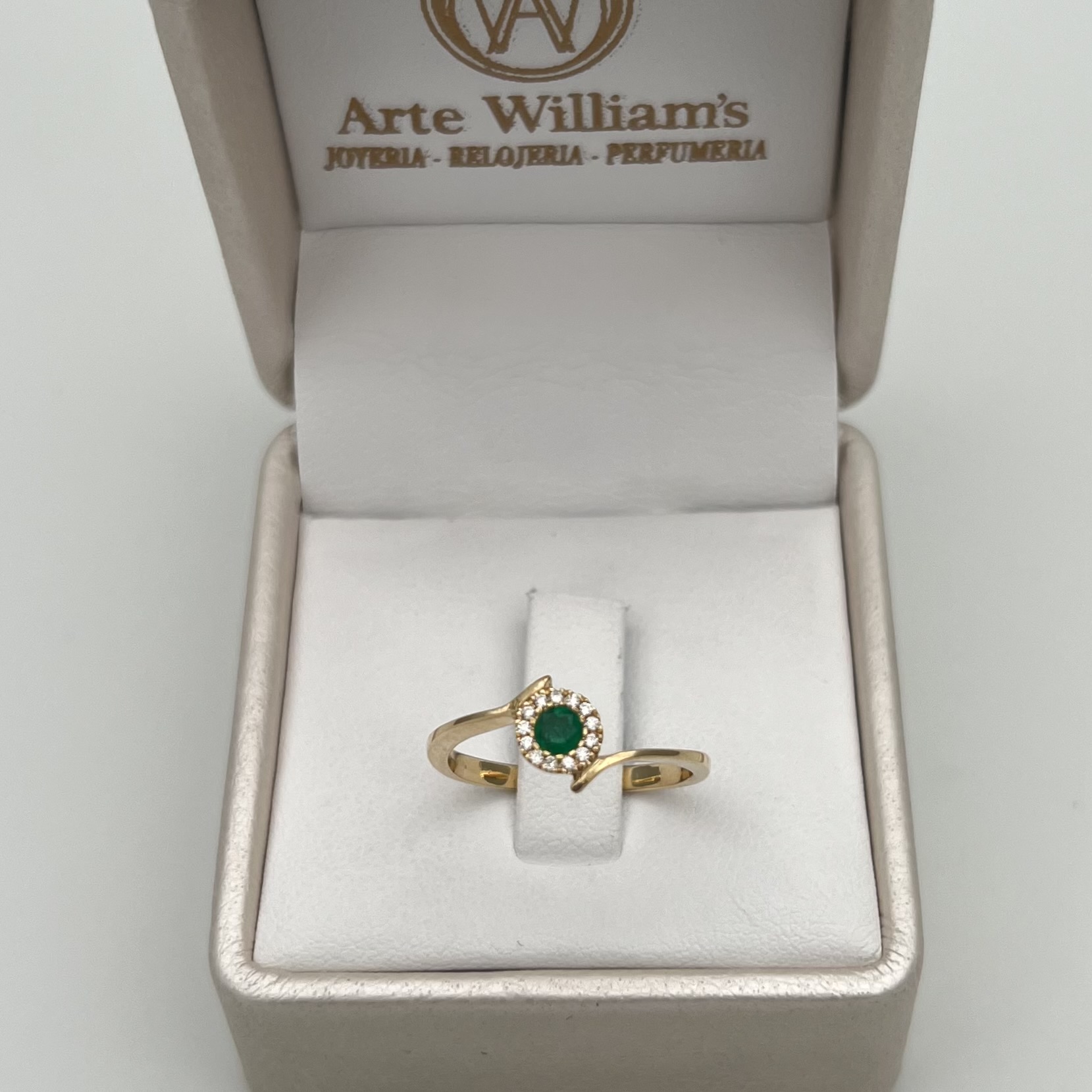 ANILLO ESMERALDA EN ORO DE 18K