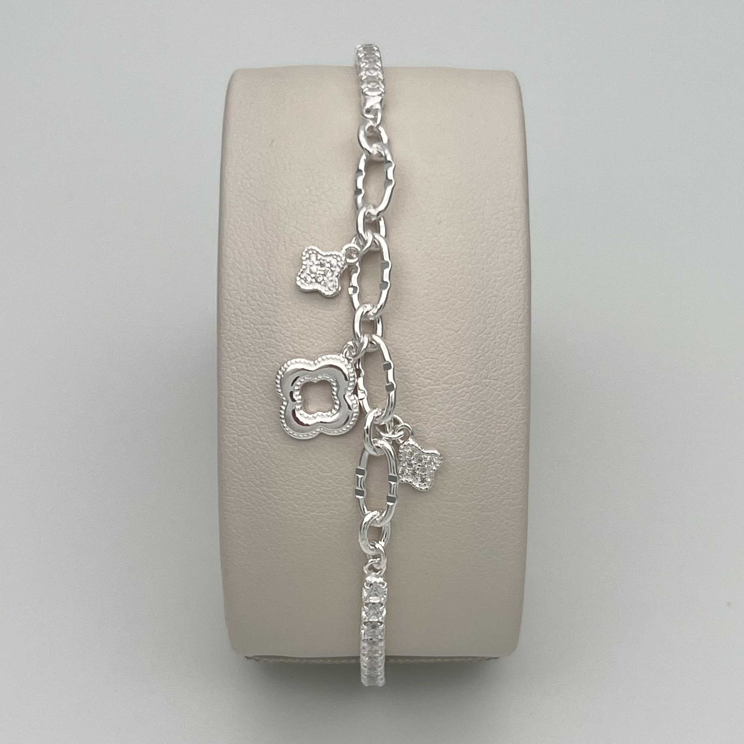 PULSERA TREBOLES CON CIRCONES EN PLATA