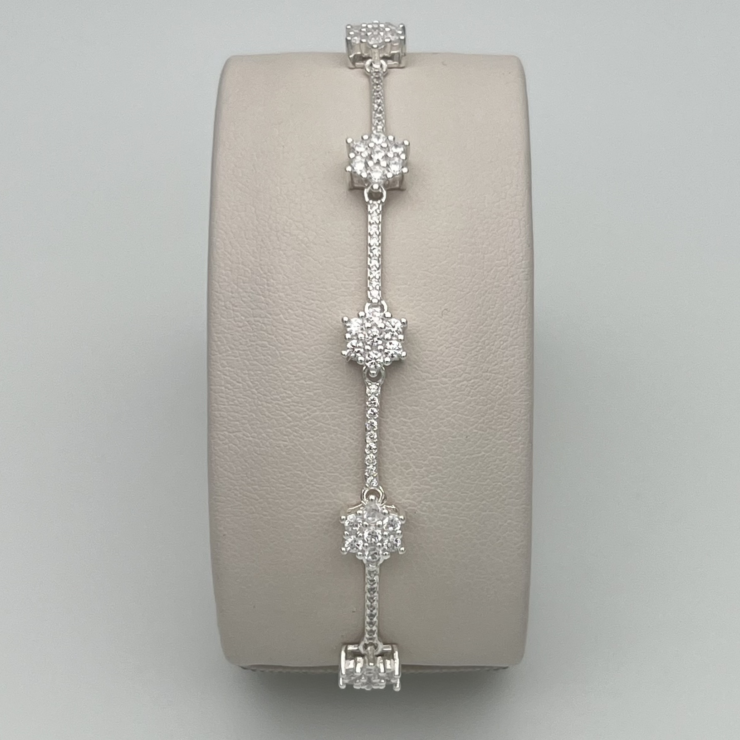 PULSERA CIRCONES BLANCOS EN PLATA